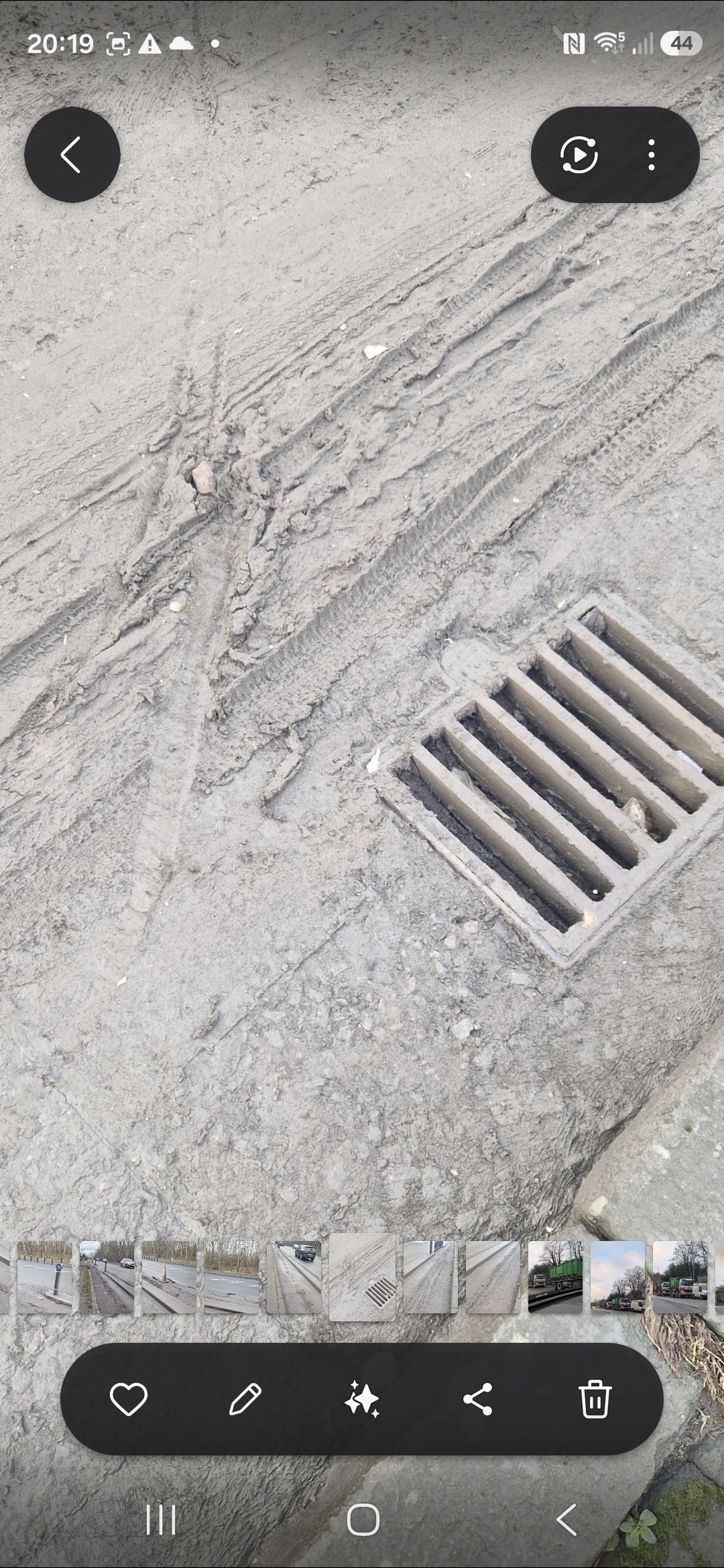 Road surface and dust on Hamilton Road
